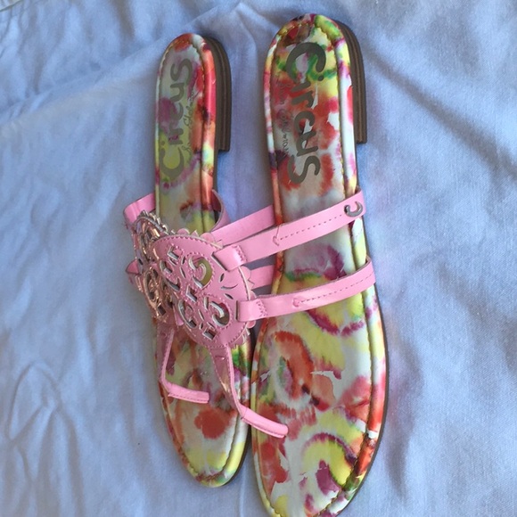 NWOB circus Pink Thong Sandals - Picture 5 of 5